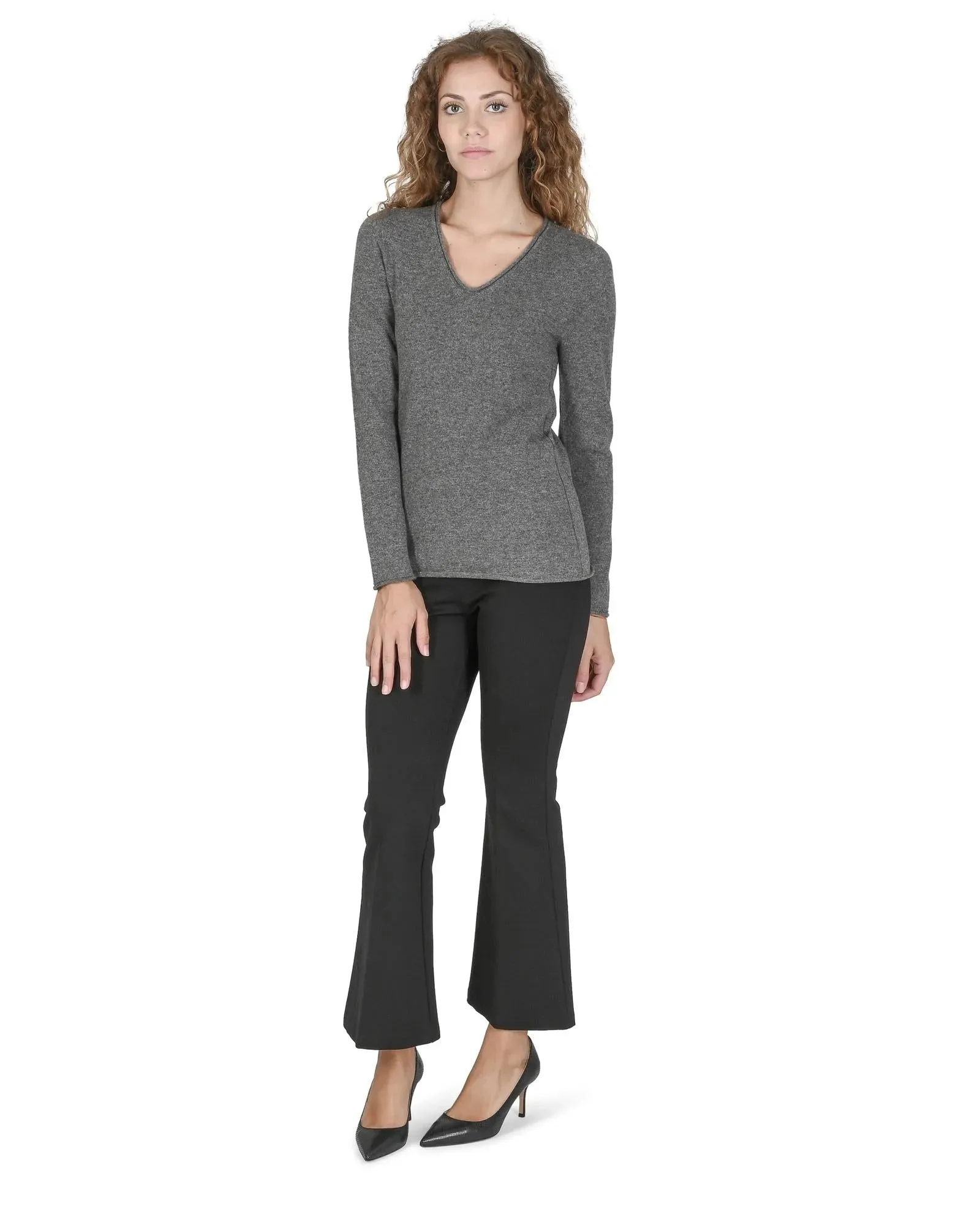 Crown of Edinburgh Cashmere Women's Cashmere V-Neck Sweater for Women in Grey - 42 EU