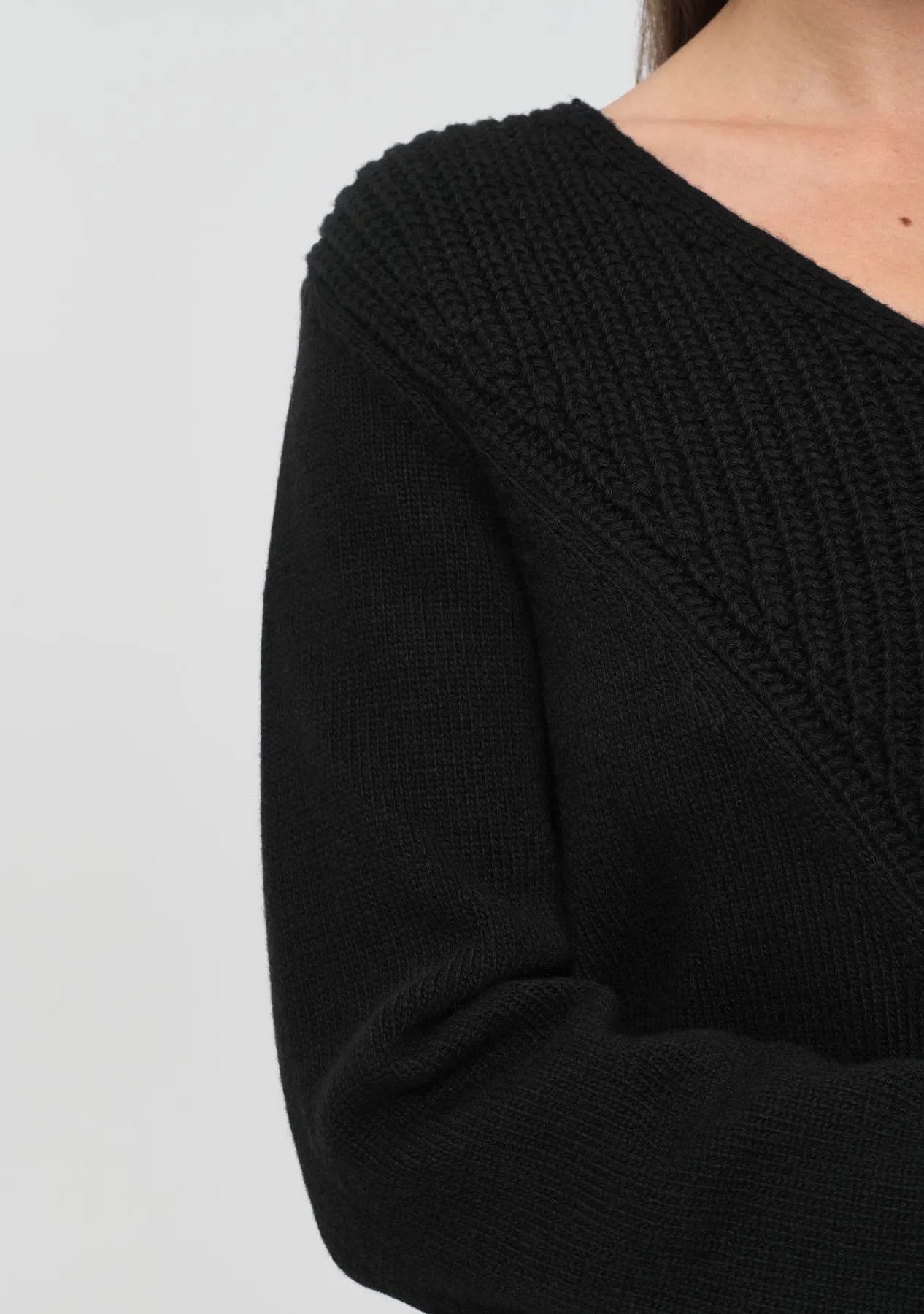 NEROLA Merino Cashmere Sweater black